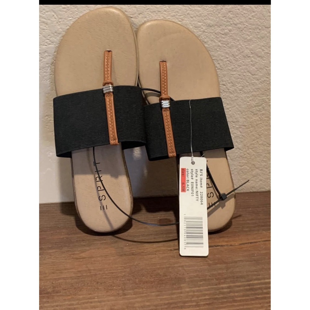 Esprit Women's Black‎ Slip On Flat Sandals Metal Trim Size 6.5M